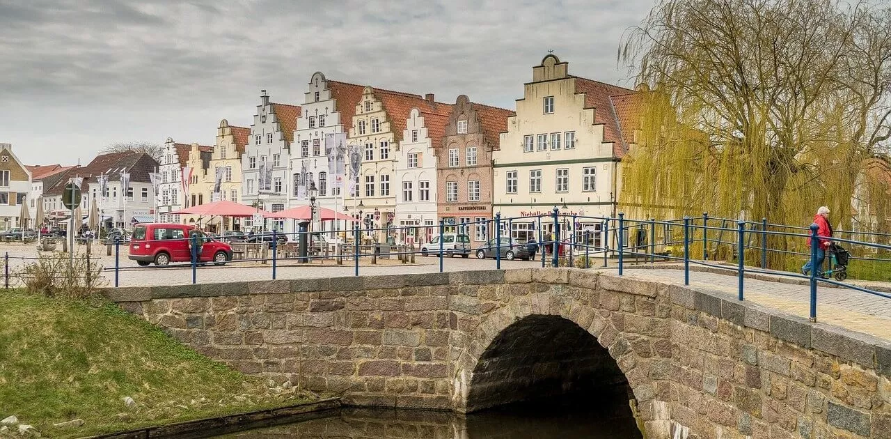 Bridge in Friedrichstadt